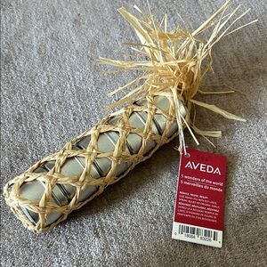 AVEDA 5 wonders of the world scented tea light candles
